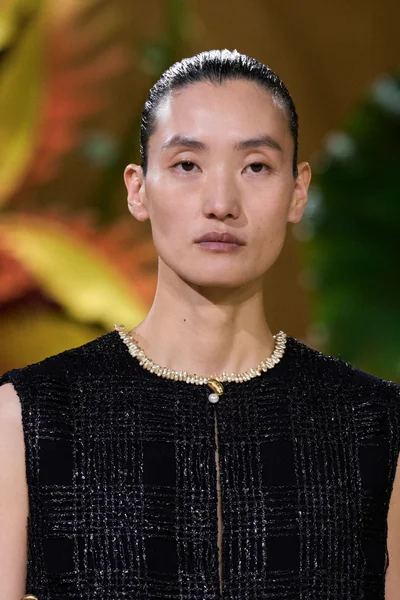 Look 26